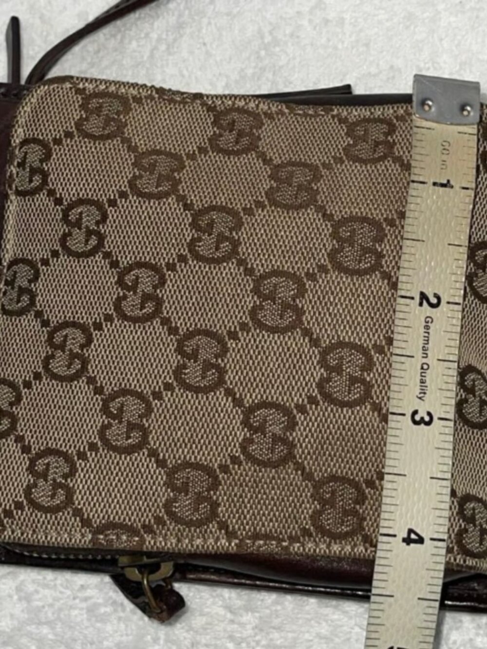 GG canvas crossbody - Picture 7 of 11